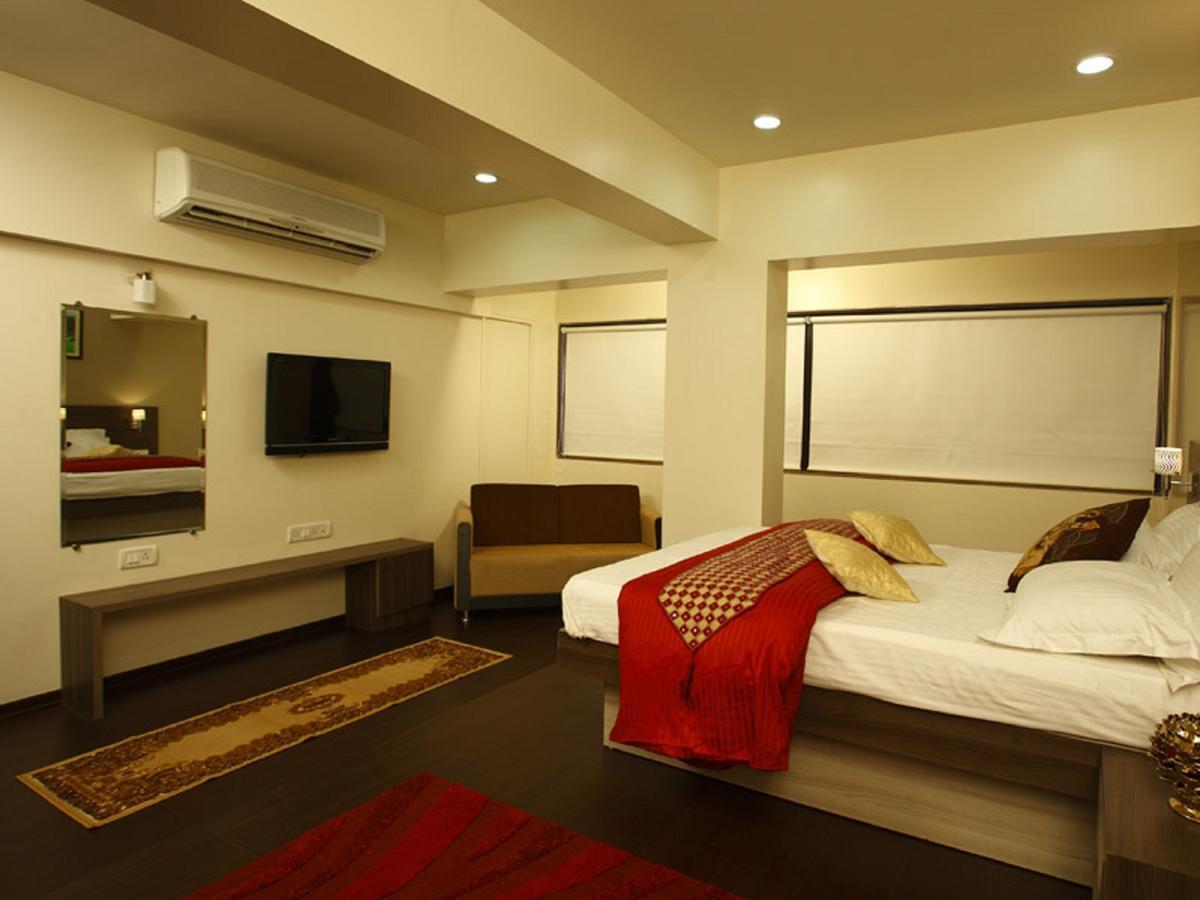 Motel Visava Mahad Room photo