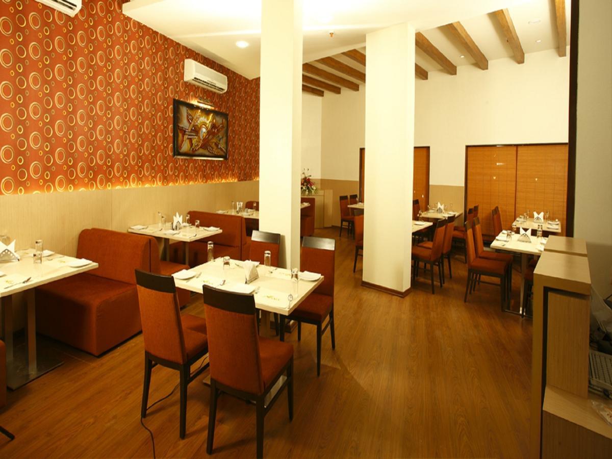 Motel Visava Mahad Exterior photo